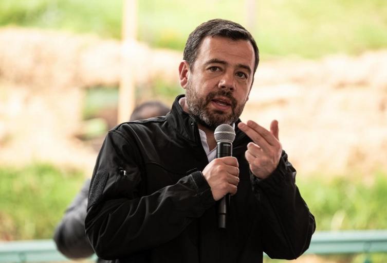 Alcaldes locales, a buscar trabajo Galán les acepto la renuncia Alcaldes locales, a buscar trabajo Galán les acepto la renuncia