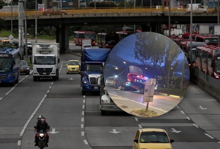 Camión varado en la Autopista Norte