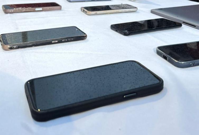 Policía entregará 15.000 celulares recuperados a sus dueños