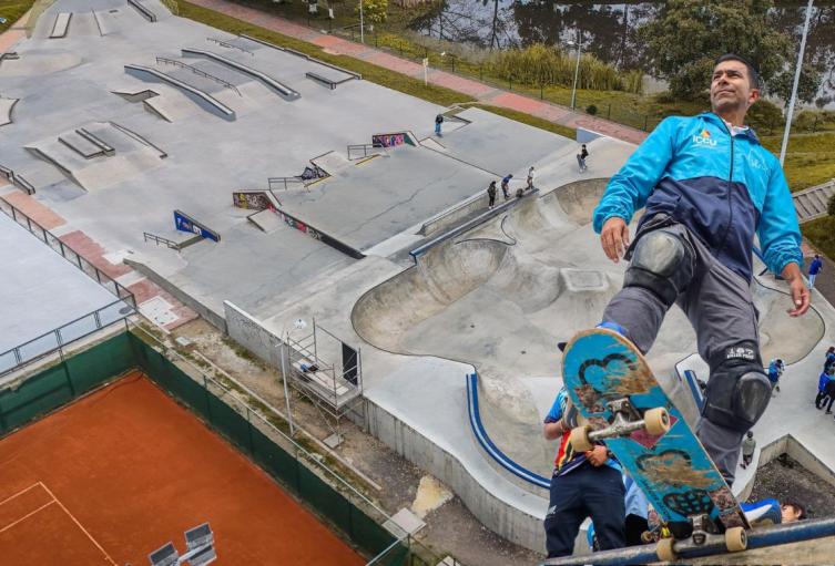 Estrenaron skatepark en Cundinamarca hasta el Rey se animó a rodar Estrenaron skatepark en Cundinamarca hasta el Rey se animó a rodar