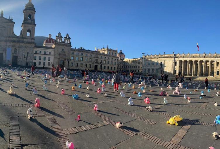 IDIPRON se tomó la Plaza de Bolívar: una luz de esperanza para los pelados