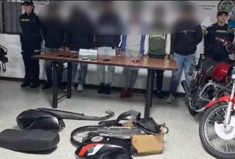 Caen seis señalados de integrar banda dedicada al robo de motos en Bogotá