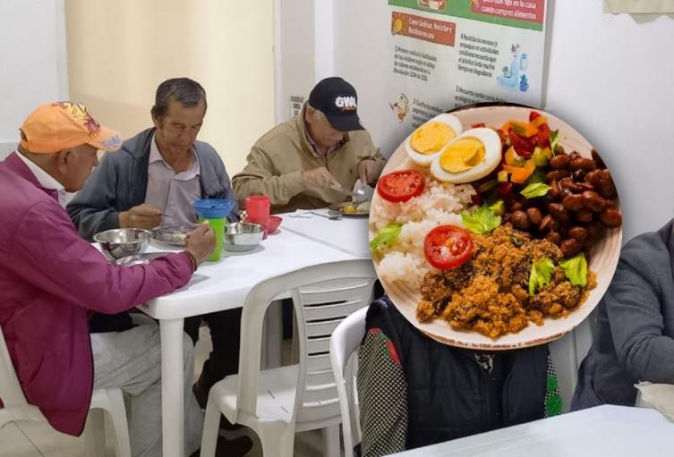 Comedor comunitario en Bogotá Personas almorzando en comedor comunitario