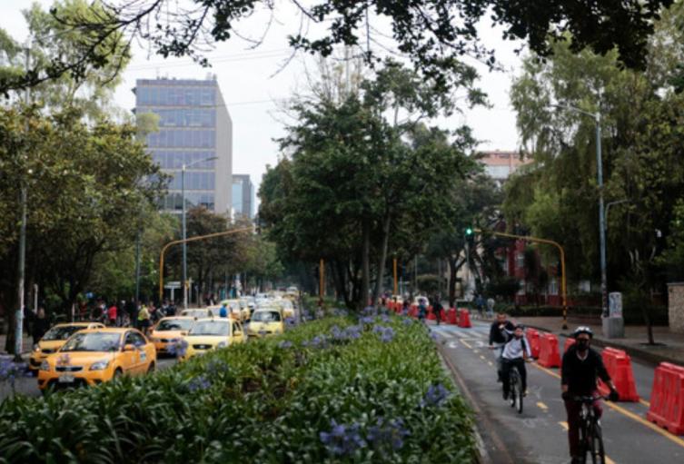 Movilidad les cobra a peatones: les tocaría pagar $40.000 Movilidad les cobra a peatones: les tocaría pagar $40.000