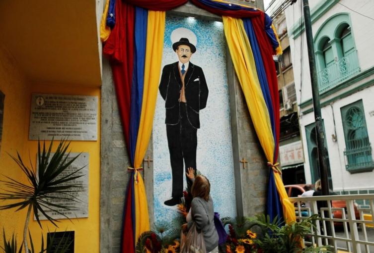 El médico José Gregorio Hernández El médico José Gregorio Hernández