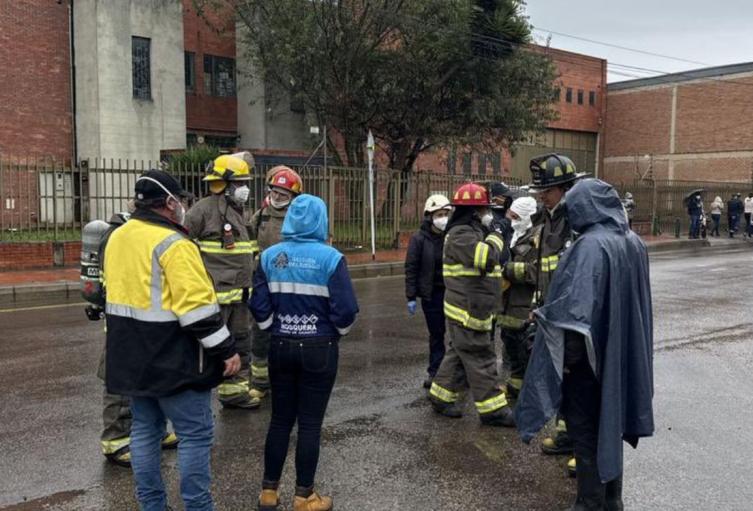 Bomberos explican origen de la fuga de gas cloro en Mosquera Bomberos explican origen de la fuga de gas cloro en Mosquera