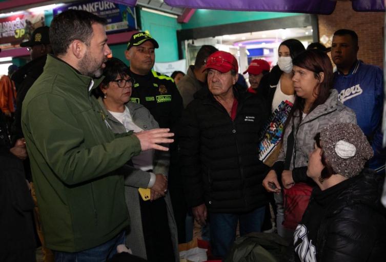 Galán le hace caso a los vecinos armaron plan para atrapar delincuentes Galán le hace caso a los vecinos armaron plan para atrapar delincuentes
