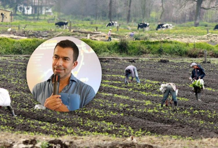 Jorge Rey da buena noticia a agricultores Jorge Rey da buena noticia a agricultores
