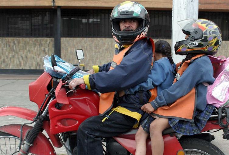 Niños accidentados en moto Niños accidentados en moto