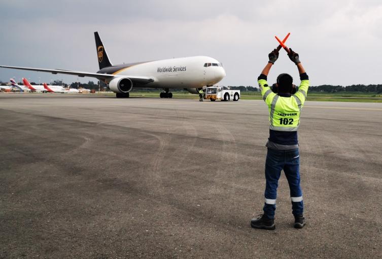 Retrasos en Aeropuerto El Dorado