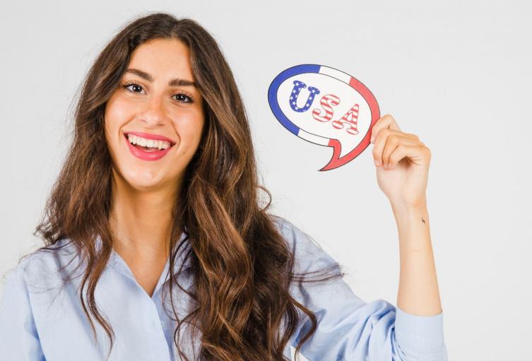 Mujer tomando cursos de inglés