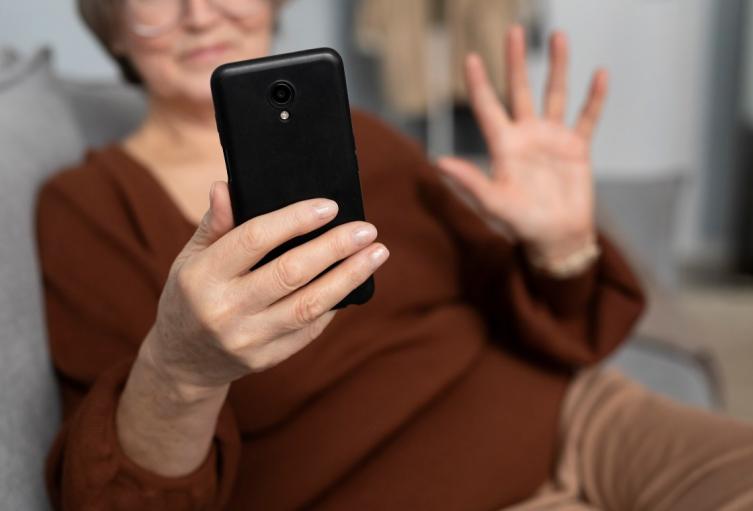 Fallas en la red de Movistar generan inconvenientes de conectividad en Bogotá