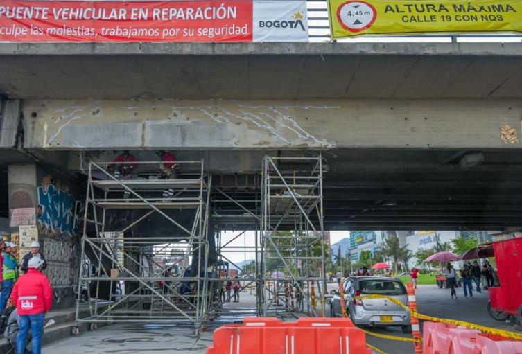 Puente vehicular de la NQS con calle 19