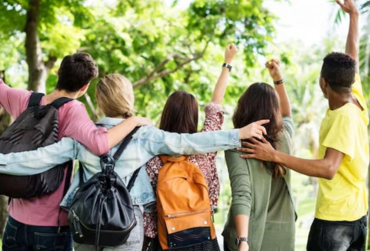 Universidades públicas con cupos para el 2026 jóvenes estudiarían gratis