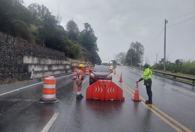 Vía al Llano tendrá operación reversible este puente festivo: pilas viajeros