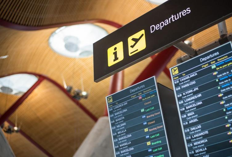 Indignación por demoras en vuelo de Avianca entre México y Bogotá