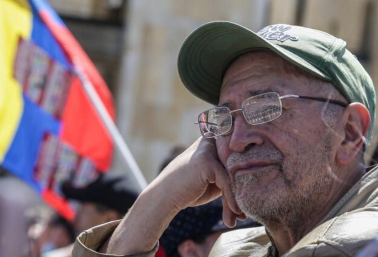 Adultos con nuevo servicio en Bogotá La vejez no es una carga