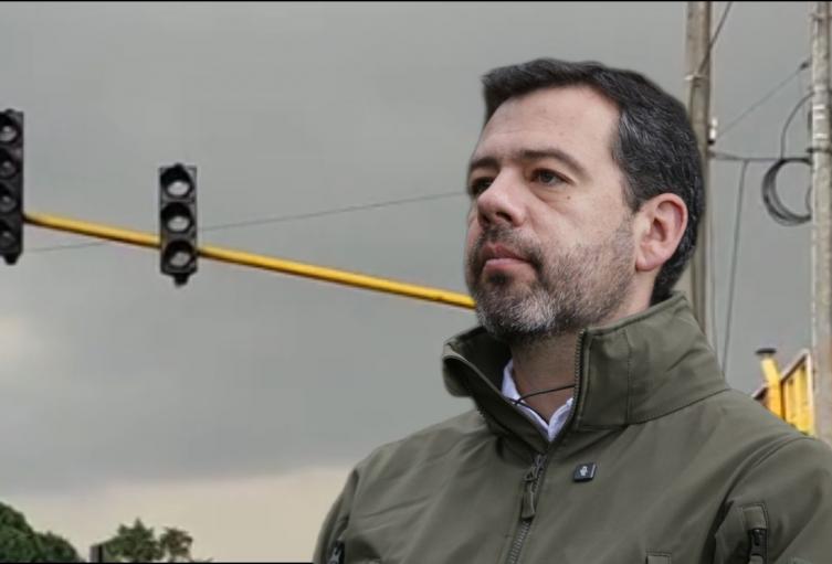 Alcaldía Galán responde a fallas en semáforos de Bogotá