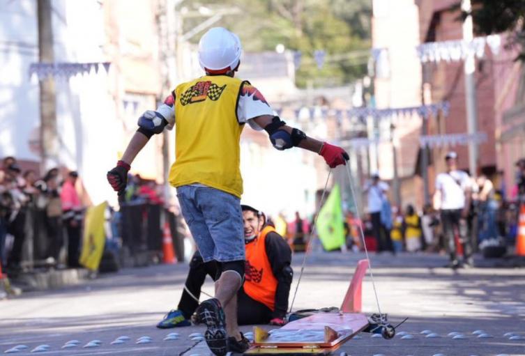 Balineras regresan a Bogotá y juntan generaciones en la Perseverancia