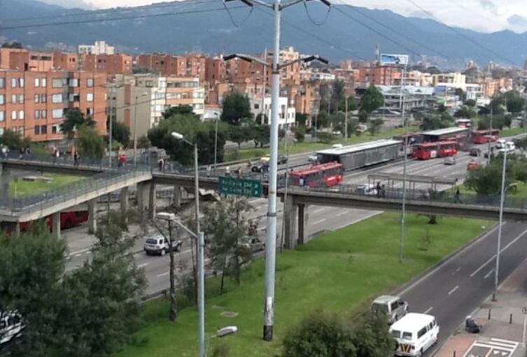 Buses de TransMilenio quedarían varados no tendrían con que andar