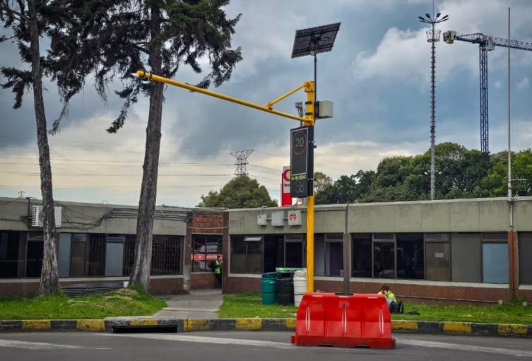 Cámaras de velocidad en Terminal de Transportes