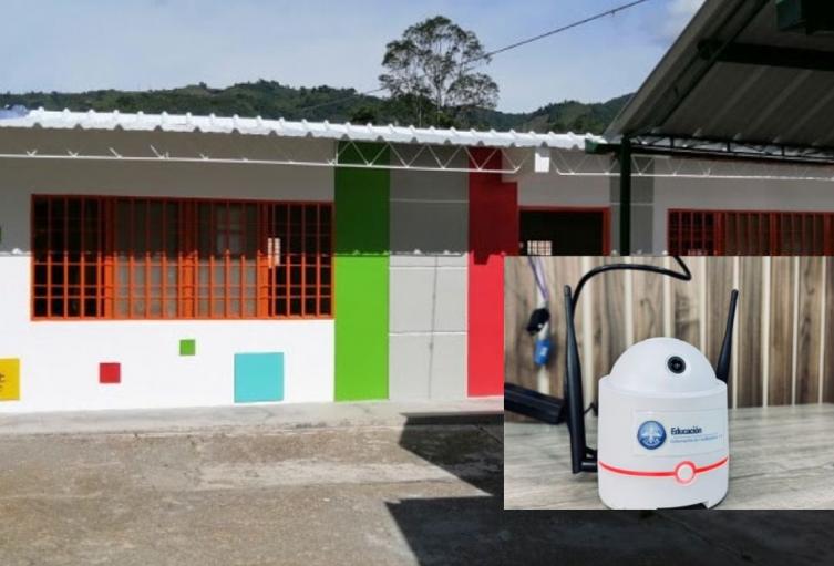 Clases con robot en Cundinamarca estudiantes se libran de largas caminatas