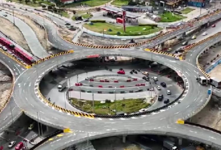 Glorieta de la Cali lista para tráfico mixto entrega sería en 2025