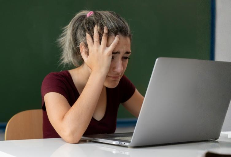 Jóvenes en Bogotá pierden beca por despistados