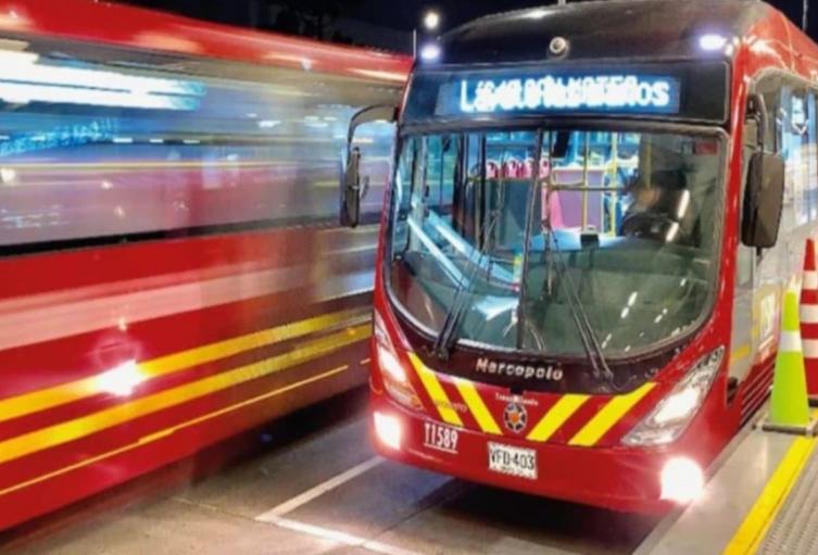 Reabren la estación Calle 146 de TransMilenio Usuarios estrenan servicio