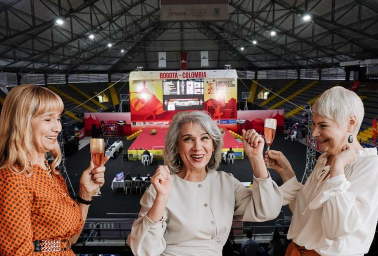 Viejitos, a mover el esqueleto Bogotá arma tremenda viejoteca navideña