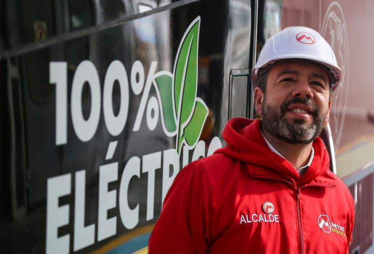 Carlos Fernando Galán hace propuesta a Petro para no subir el pasaje de TransMilenio