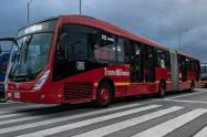 ¿Qué pasa en la carrera 30? A usuarios de TransMilenio les tocó caminar