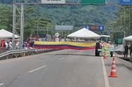 Cierre vía al Llano