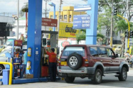 ¿Sí le están echando el galón completo? Le cayeron a gasolineras en Bogotá