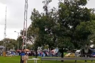 Trancón en la Calle 26 por protesta estas son las rutas alternas