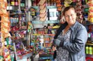 Vendedores informales sí tienen dónde Distrito los pone a facturar