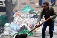 Galán no aguantó más el basurero tomó drástica medida con la UAESP