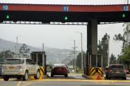 Peajes tendrán cambio en puente festivo Conductores, se van de buena papa