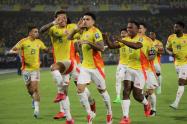Jugadores de la Selección Colombia celebrando un gol