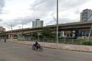 Se complica la movilidad en la calle 100 Cierre total en puente vehicular