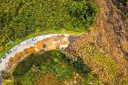 En el kilómetro 18 se iniciará la colocación de geomembranas y terraceo con maquinaria pesada, con el fin de mejorar el drenaje y permitir la remoción del material.