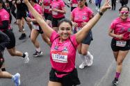 Deportistas corriendo la carrera de la Mujer