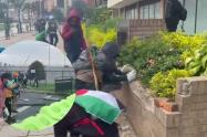 Se metieron en los barrios: manifestantes hacen de las suyas en la calle 26