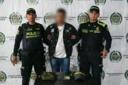 Falso policía capturado en Portal Norte de Transmilenio