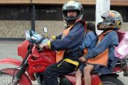 Niños accidentados en moto