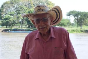 El maestro Julio Erazo Cuevas