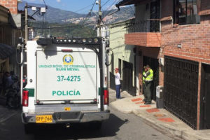 Un hombre con problemas mentales convivió ocho días con su hermana muerta en Medellín