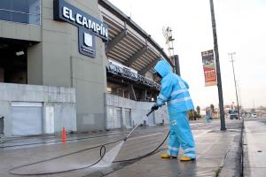 Aunque no hay fútbol, embellecen el estadio El Campín 