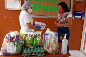 Entrega de canastas del ICBF, durante el aislamiento