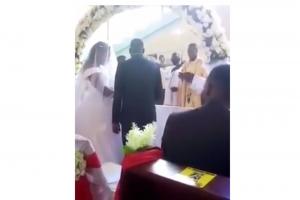 Mujer irrumpió en en boda